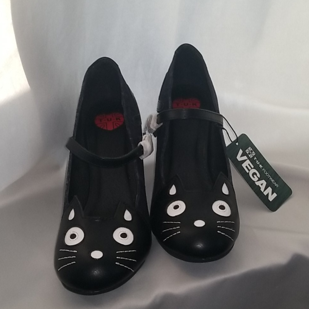 T.U.K. Kitty Heels Size 7